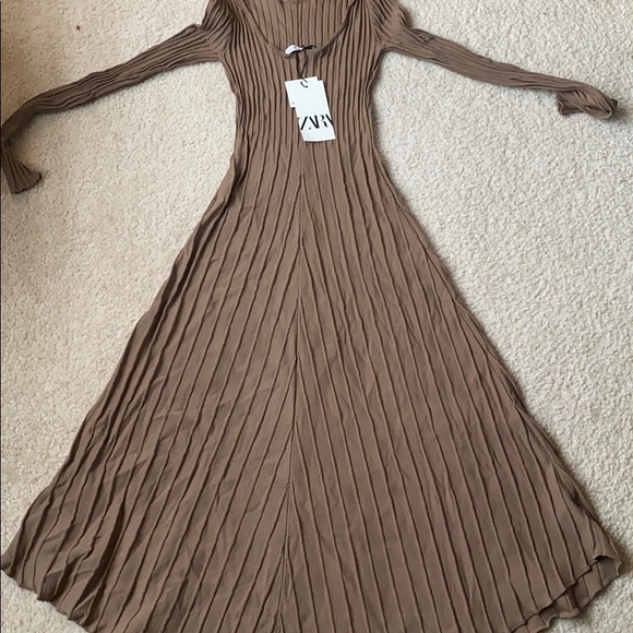 Zara Brown Dress - Picture 2 of 3
